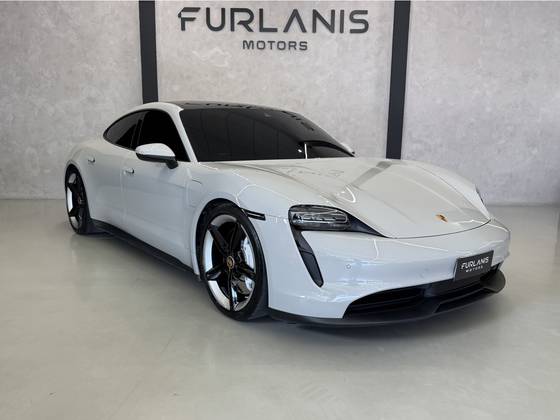 PORSCHE TAYCAN ELÉTRICO